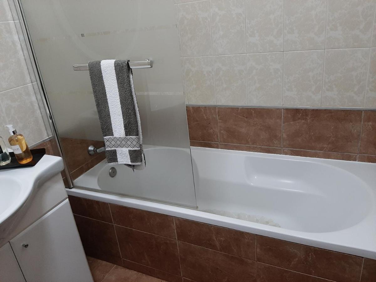 Apartamento Zacarias By Ferias Com Sol Quarteira Eksteriør bilde